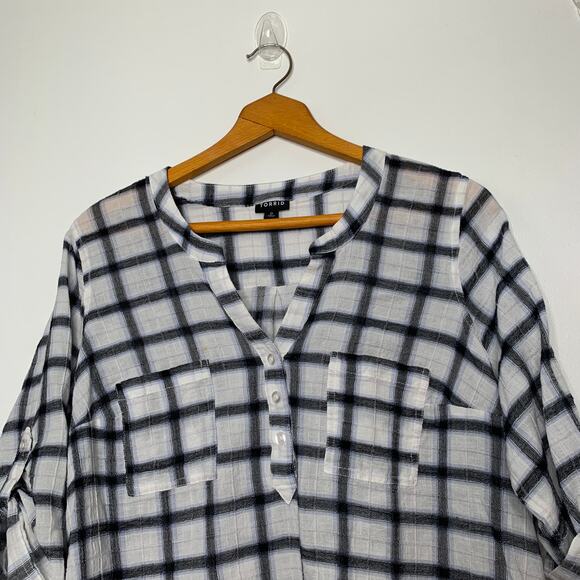 Torrid women's plus size white plaid Harper three quarter sleeve blouse SZ 0X - Picture 3 of 9